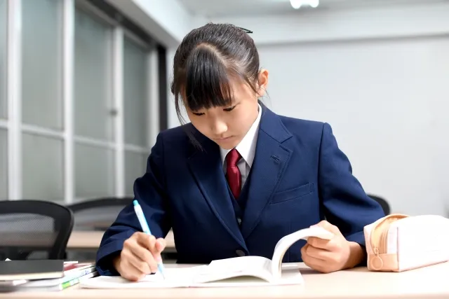 専修大学の指定校推薦で実施する試験.webp