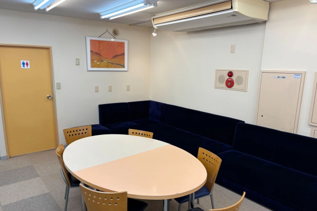 青葉台校の校舎風景