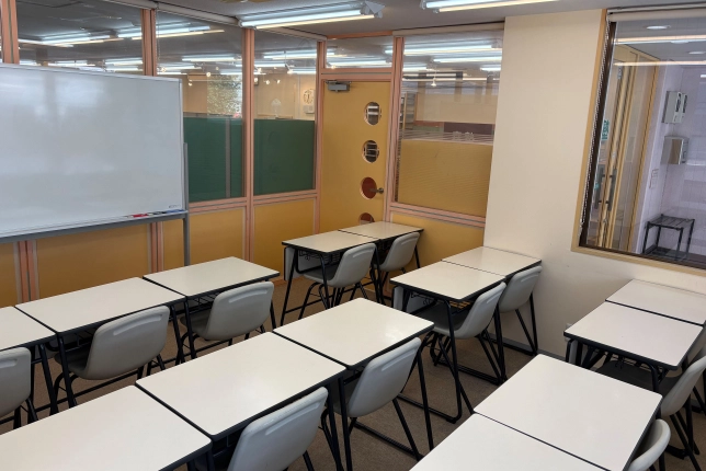 青葉台校の自習室