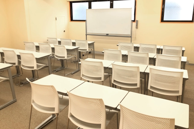 朝霞校の自習室