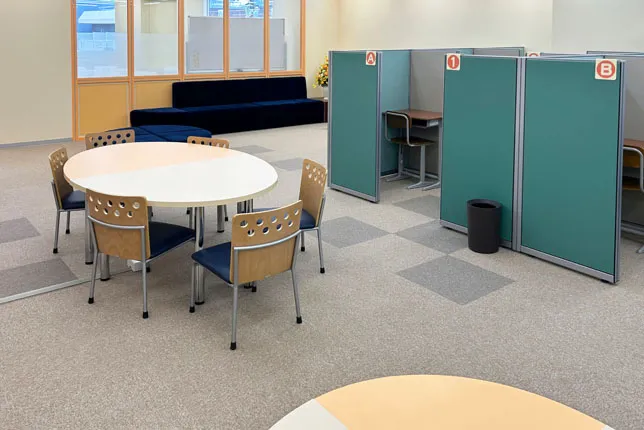 千歳烏山校の校舎風景