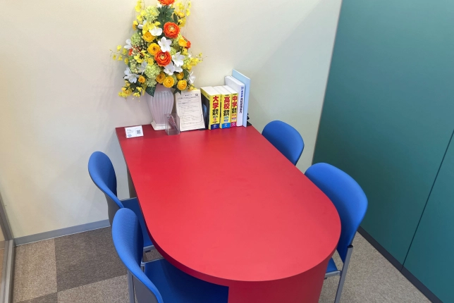 八王子みなみ野校の面談スペース