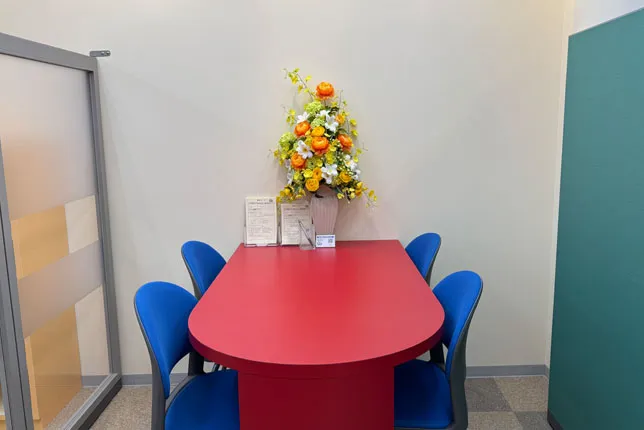 東川口校の面談スペース