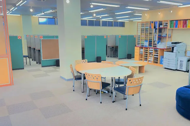 稲城校の校舎風景