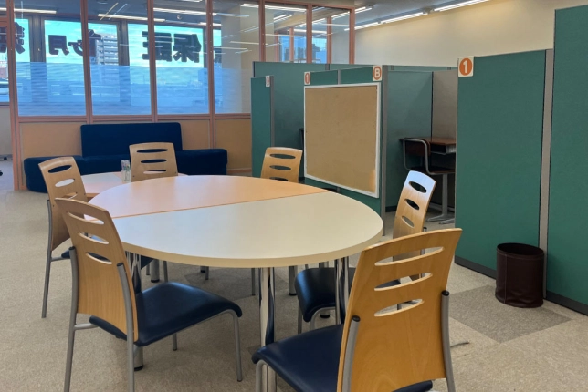 稲毛海岸校の校舎風景