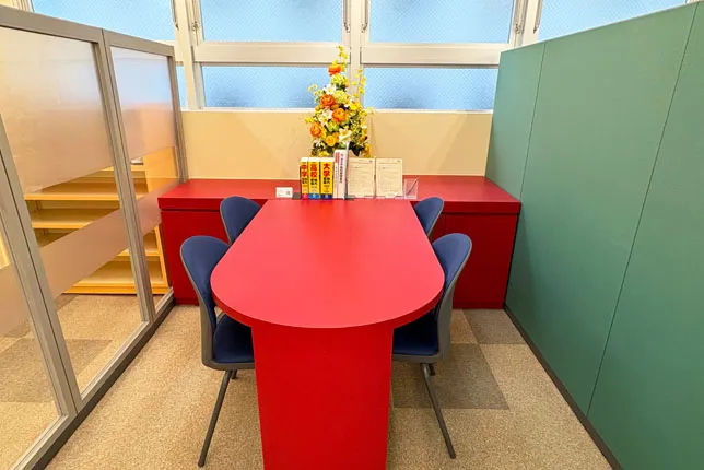 小平校の面談スペース