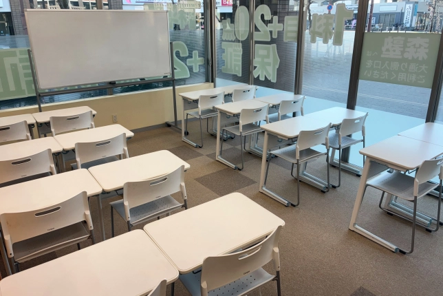 鎌ヶ谷校の自習室