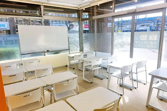 鎌ヶ谷校の自習室