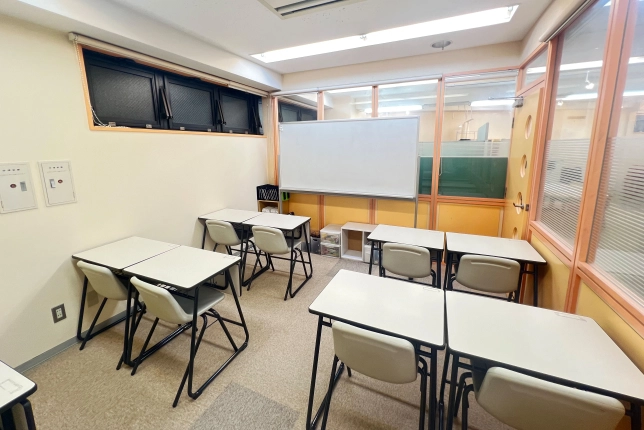 上大岡校の自習室