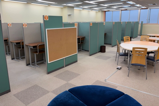 国立校の校舎風景