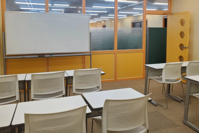 勝田校の自習室