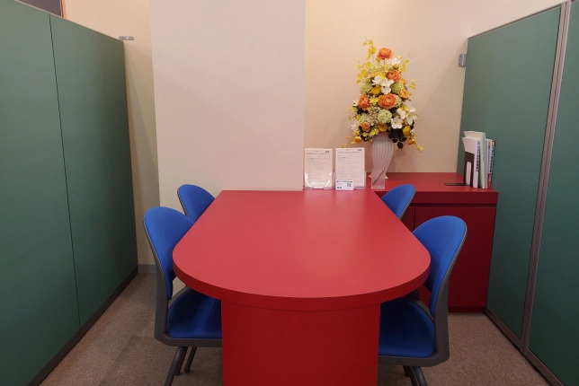 勝田校の面談スペース
