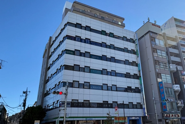 武蔵小金井校の外観