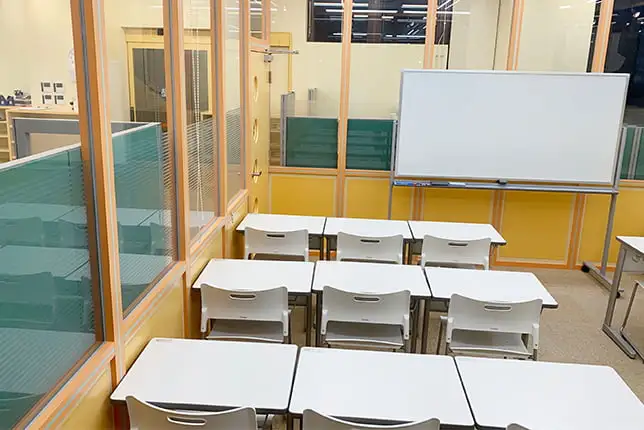西台校の自習室