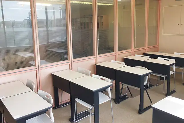 新潟市役所前校の自習室