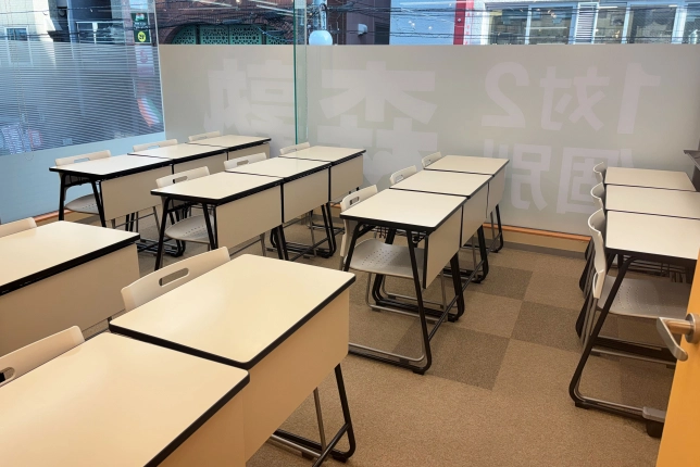 成城学園前校の自習室