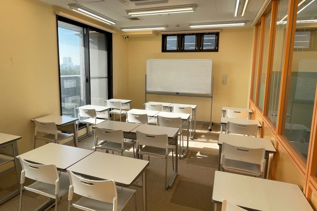 新検見川校の自習室