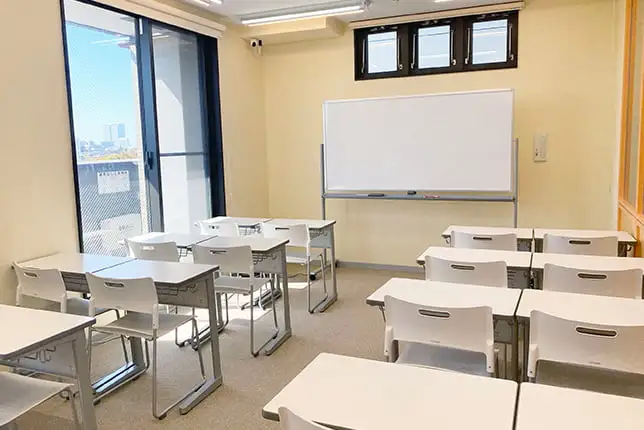 新検見川校の自習室