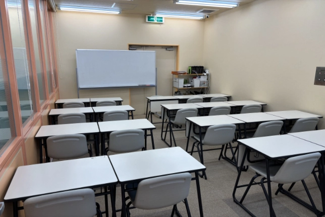 瀬谷校の自習室