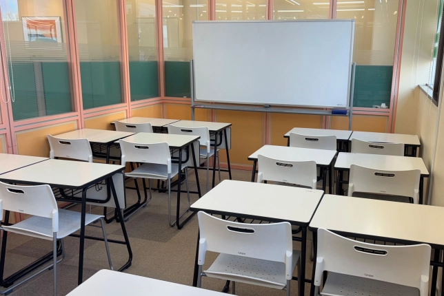 狭山校の自習室