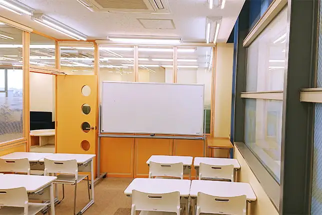 篠崎校の自習室