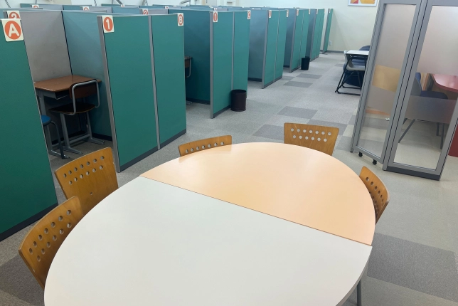 竹ノ塚校の校舎風景