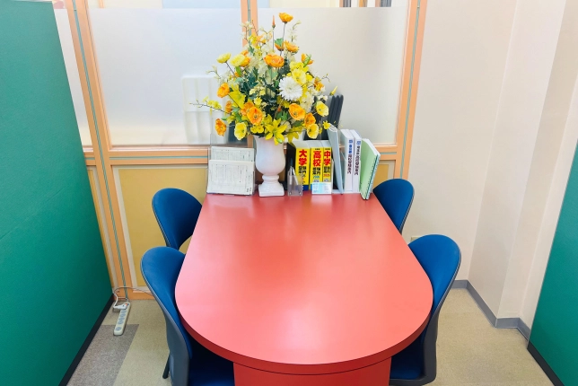 竹ノ塚校の面談スペース