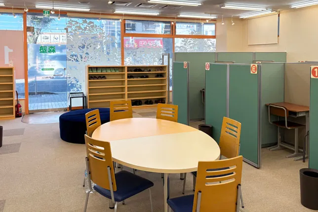 つつじヶ丘校の校舎風景