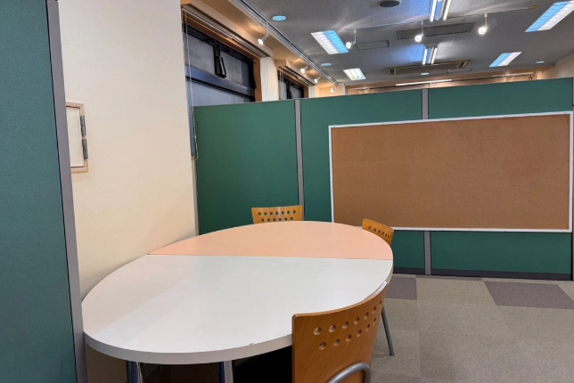 蕨校の校舎風景