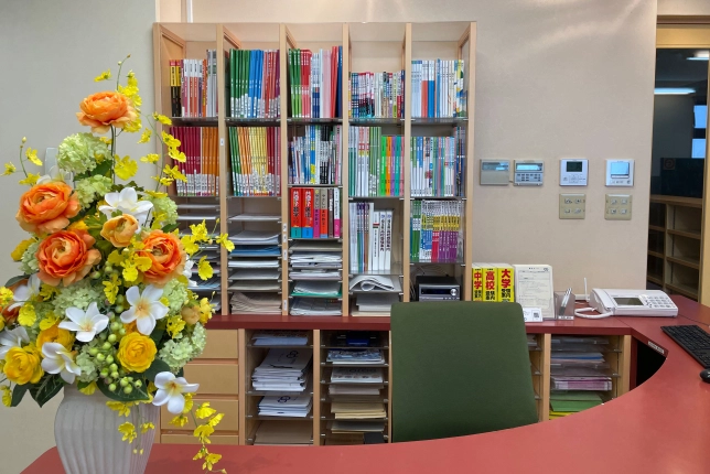 蕨校の面談スペース