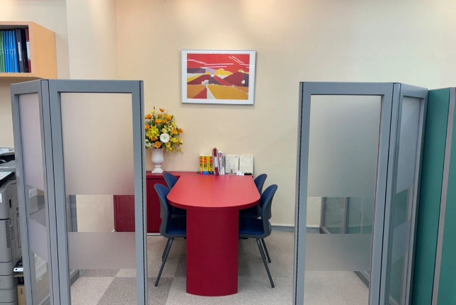 八千代台校の面談スペース