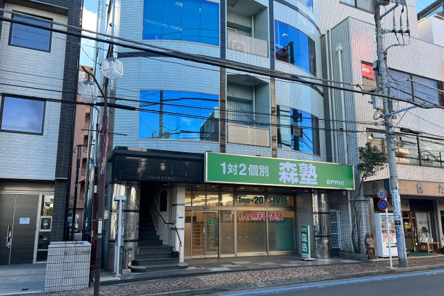 大和校の外観