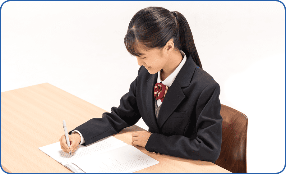 テストをする女子生徒