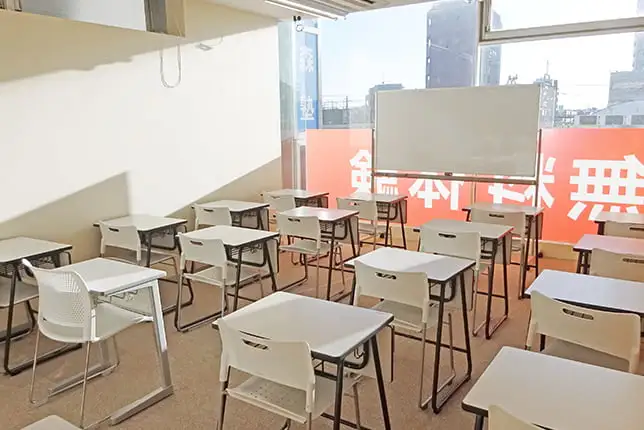上福岡校の自習室