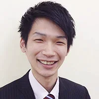 写真:枚方市駅前校 落合校長